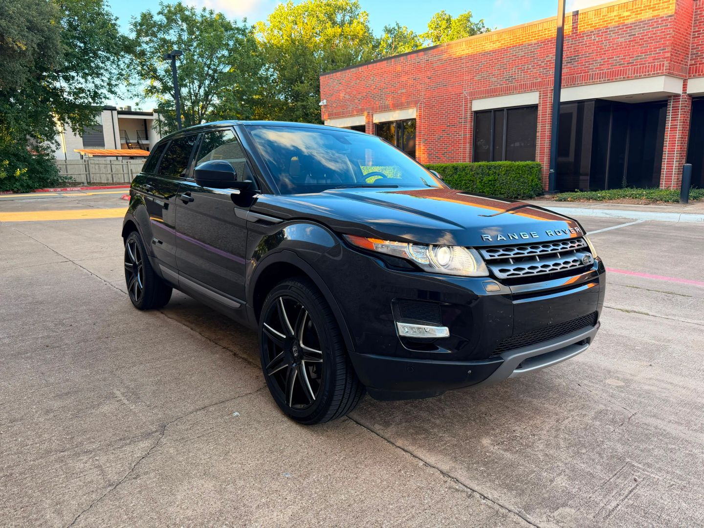 land rover range rover evoque 2015 SALVP2BG3FH009088 image land rover range rover evoque 2015 SALVP2BG3FH009088 image